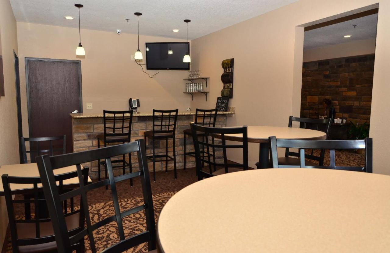 Cobblestone Inn & Suites - Clarion Exterior foto